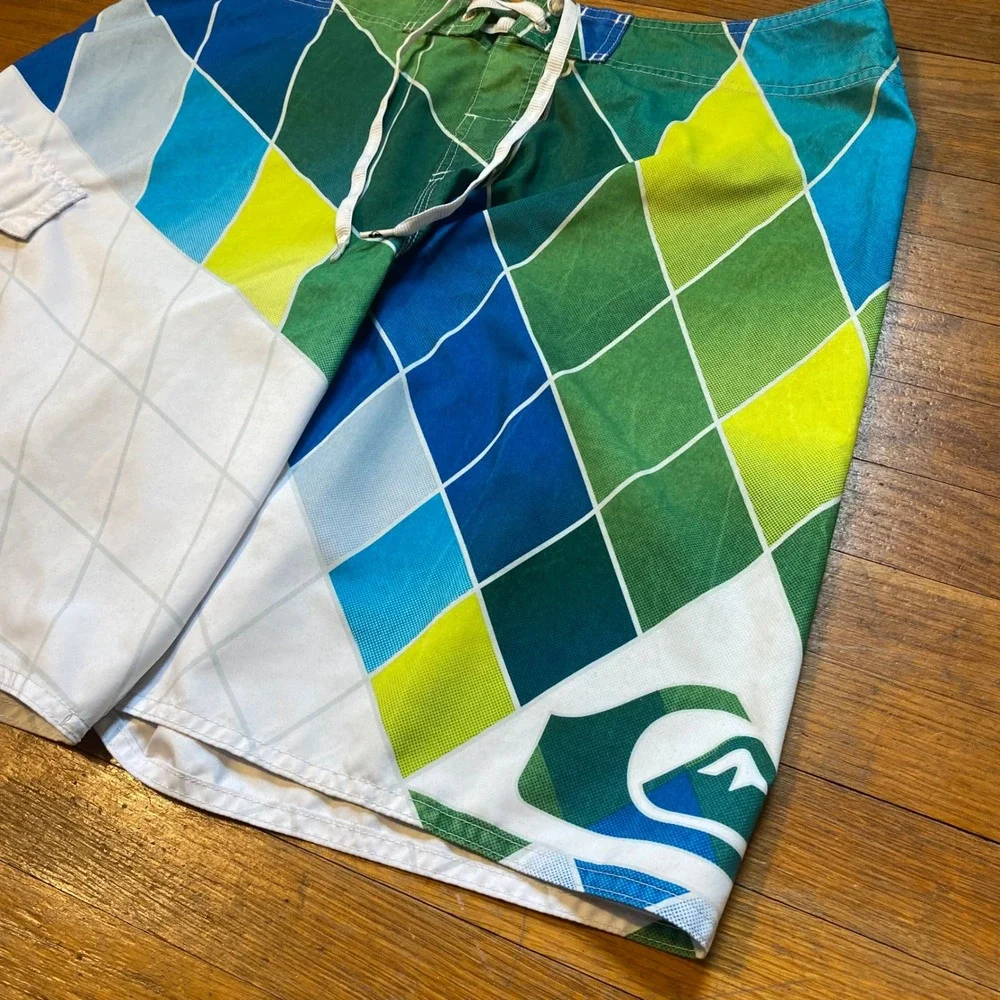 Quiksilver Board Shorts Mens 38 Geometric Diamond Green Blue Swim Surf‎ Trunks